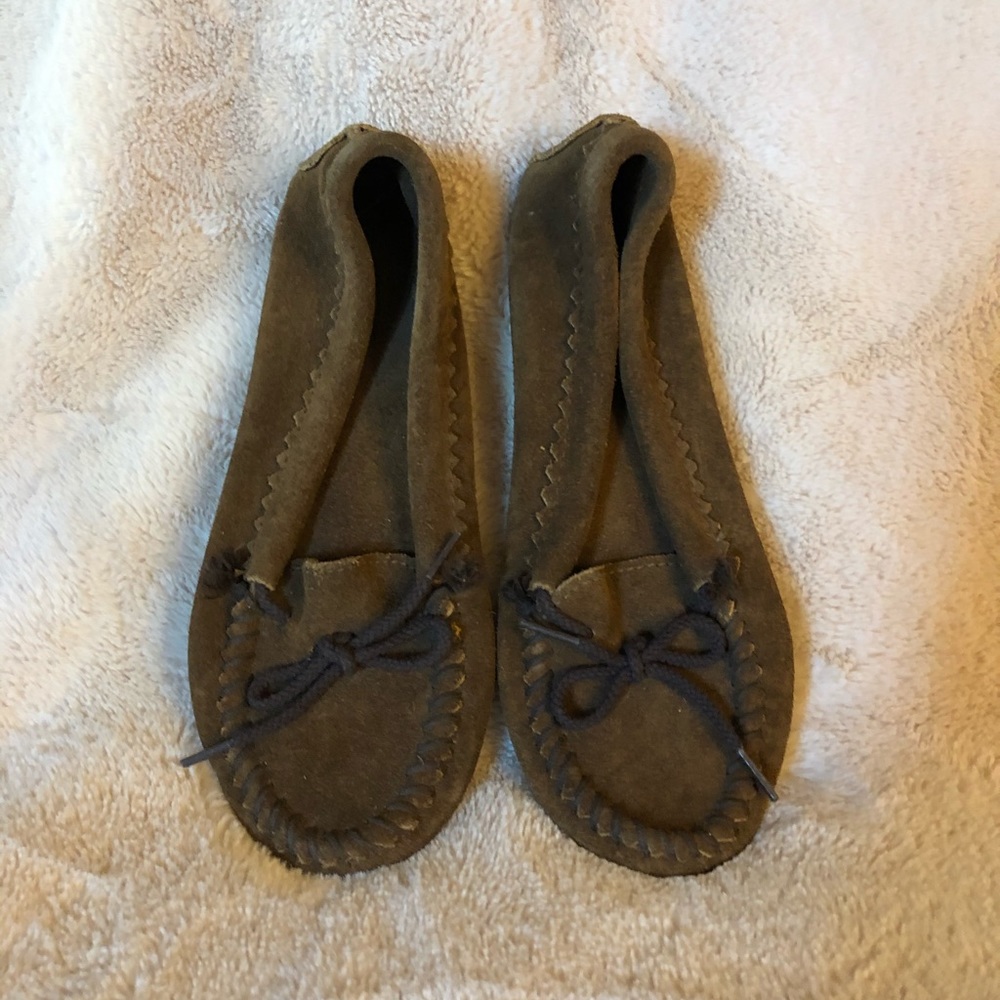 Minnetonka Leather Moccasin’s